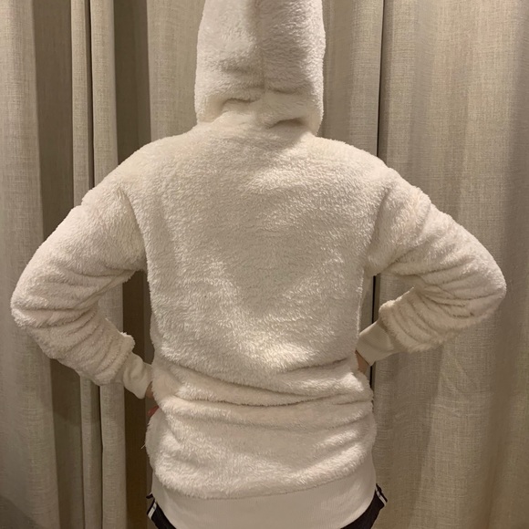 Teddy Hoodie Sweater - Picture 2 of 4